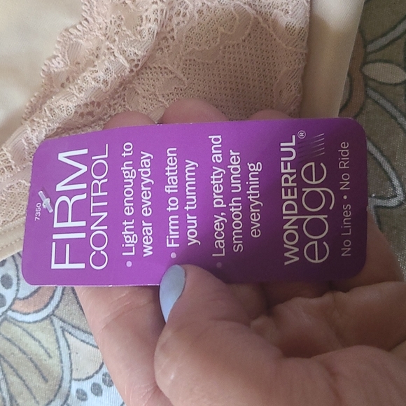 Naomi and Nicole Firm Control Bodybriefer - Picture 4 of 9